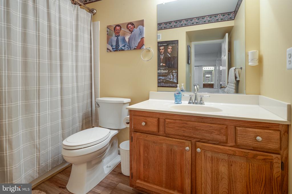 13290 LAWRENCE LANE