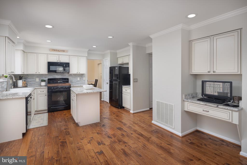 13290 LAWRENCE LANE