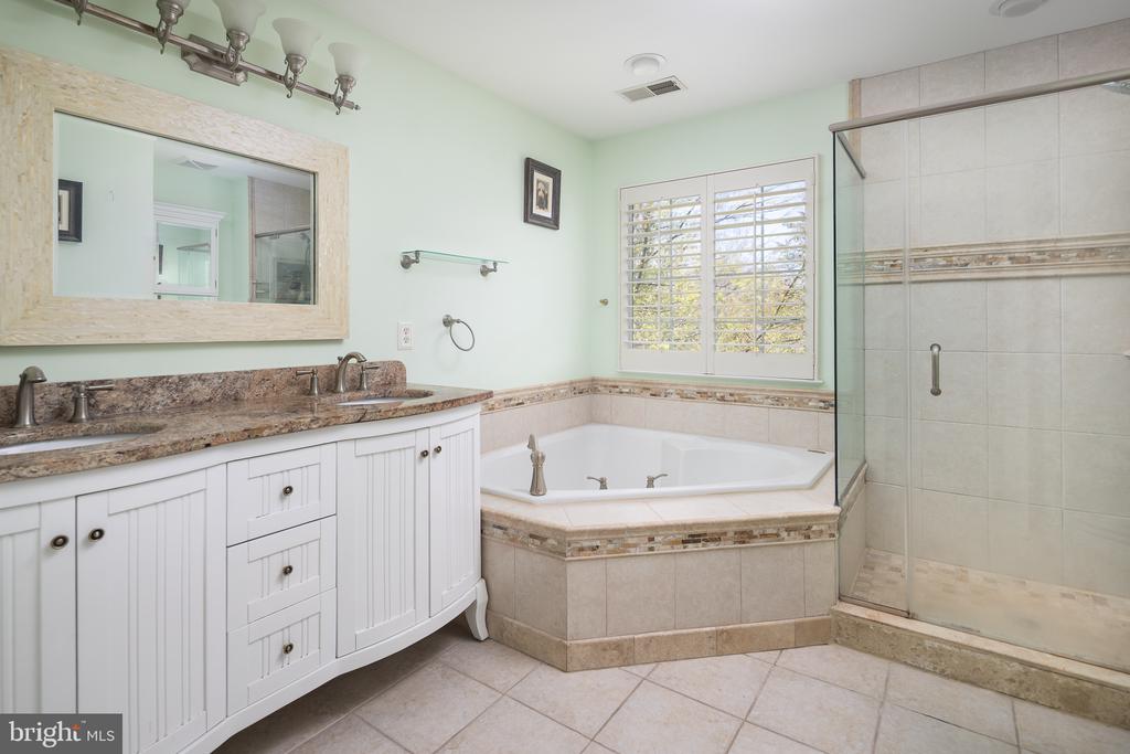13290 LAWRENCE LANE