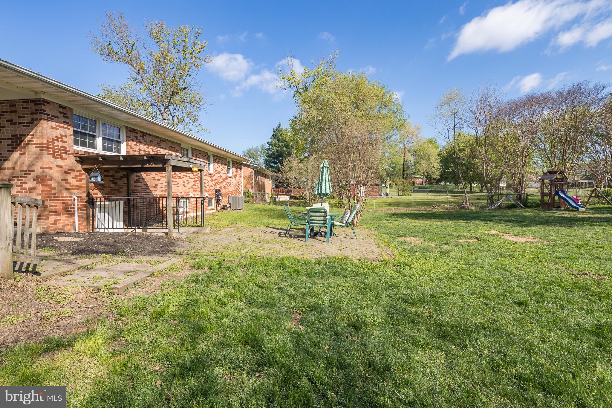 7707 HURON DRIVE