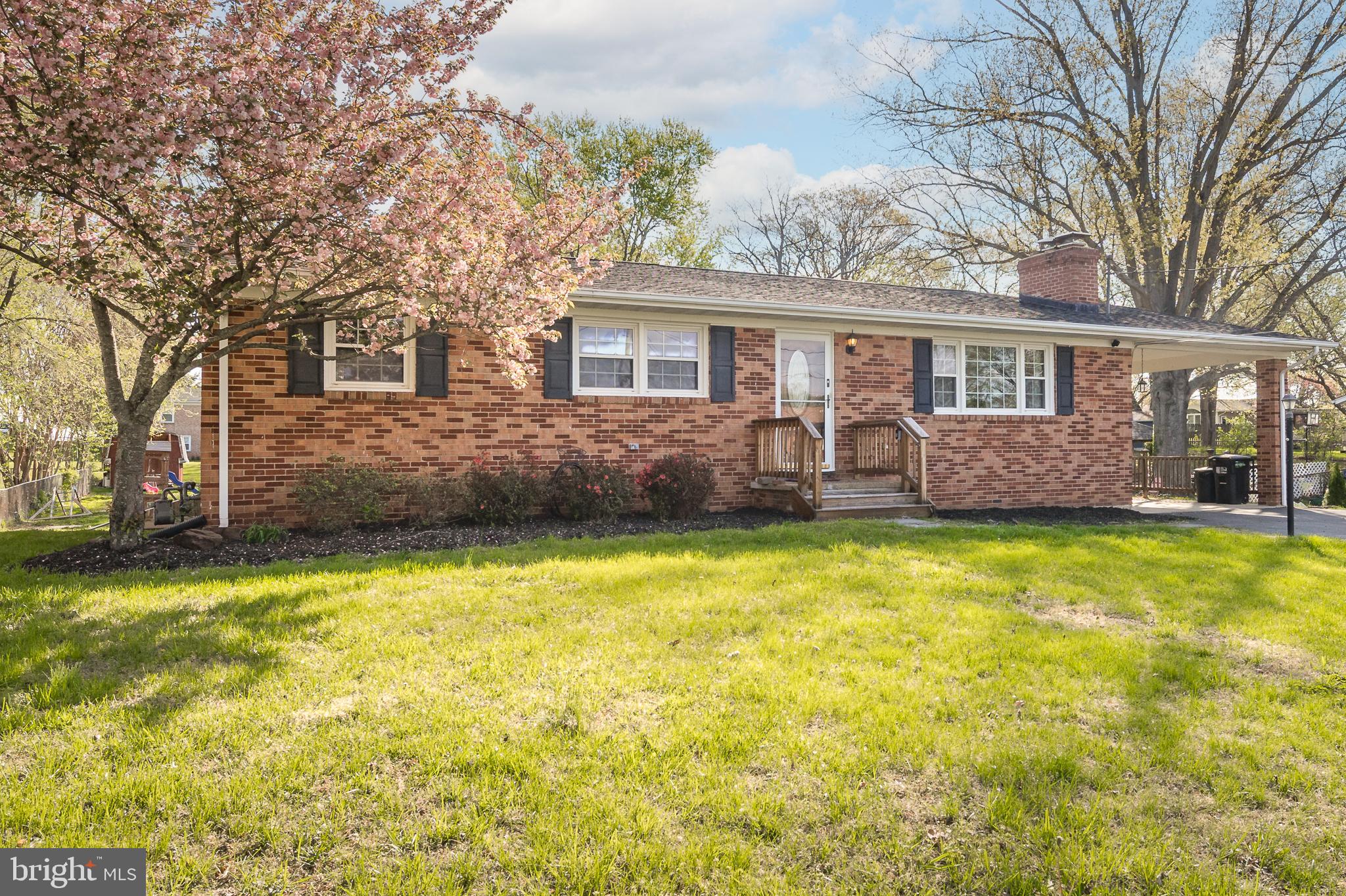 7707 HURON DRIVE
