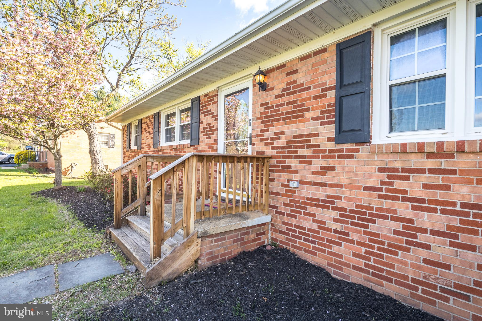 7707 HURON DRIVE