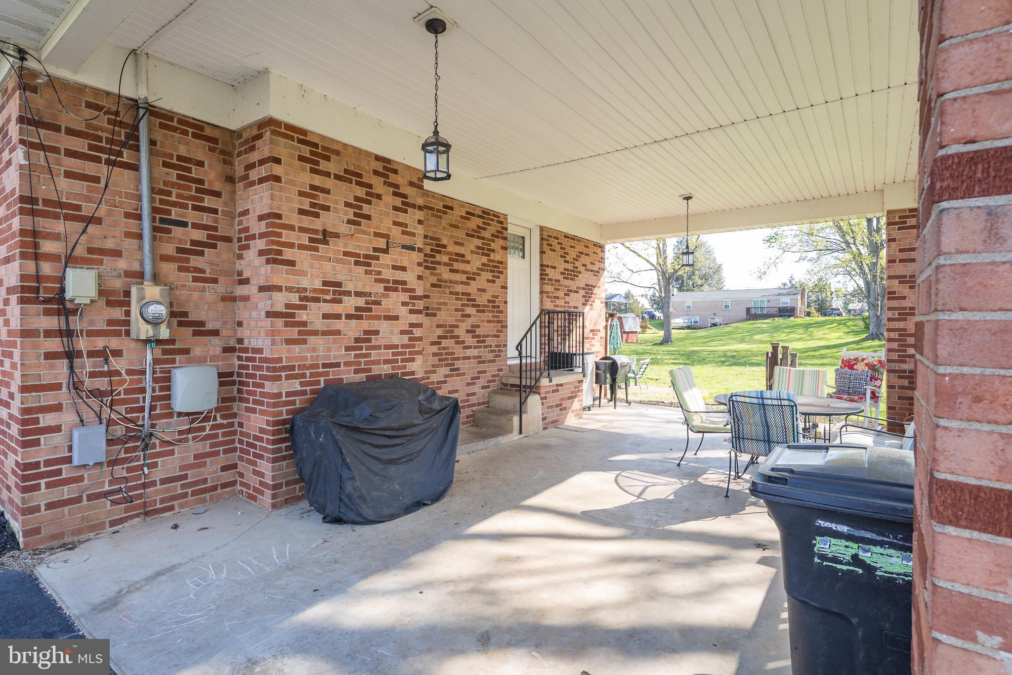 7707 HURON DRIVE