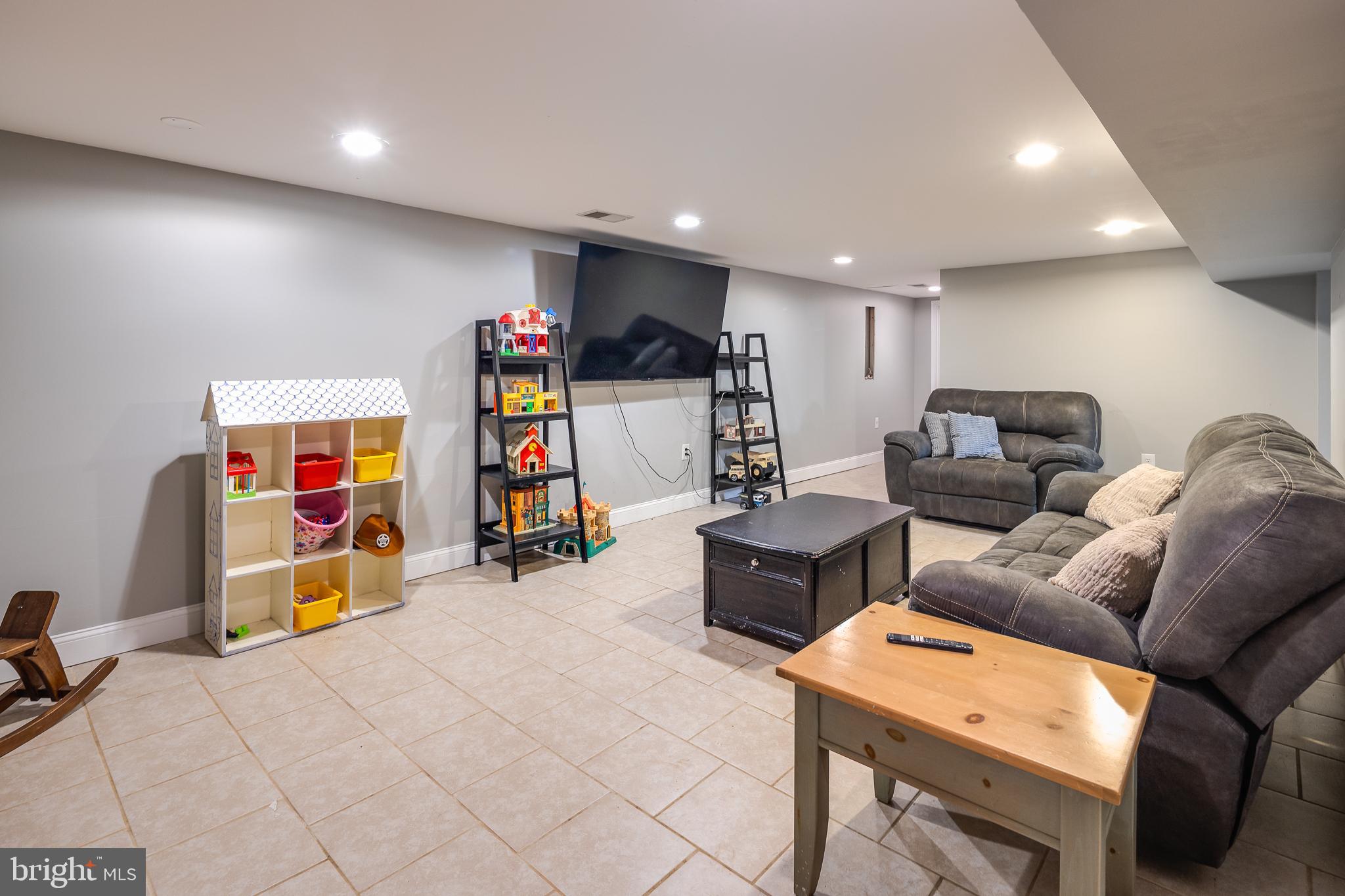 7707 HURON DRIVE