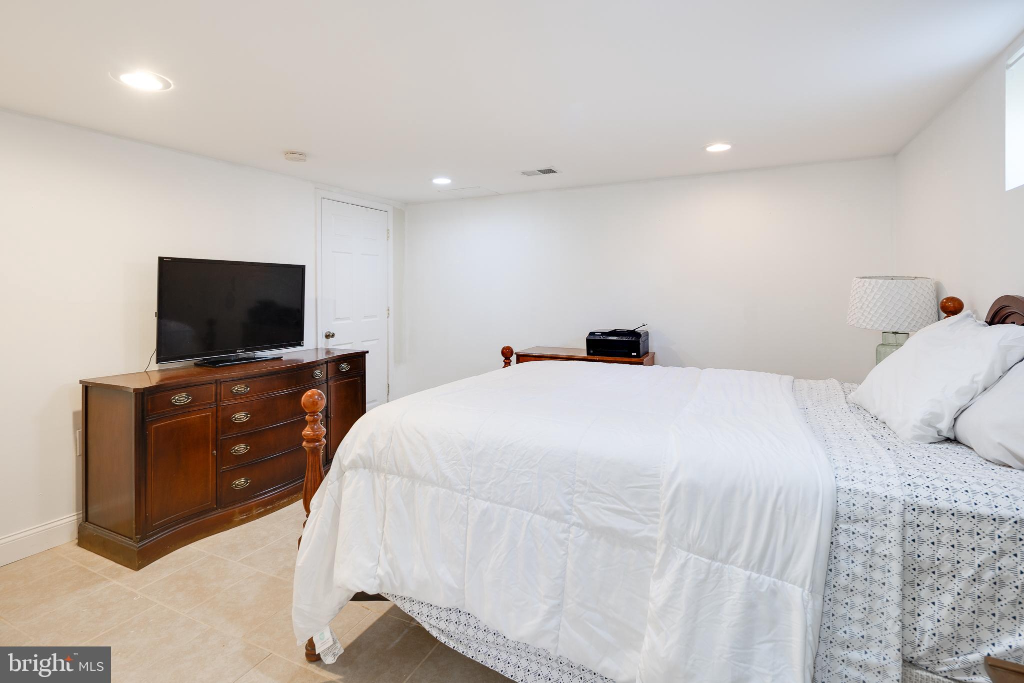 7707 HURON DRIVE