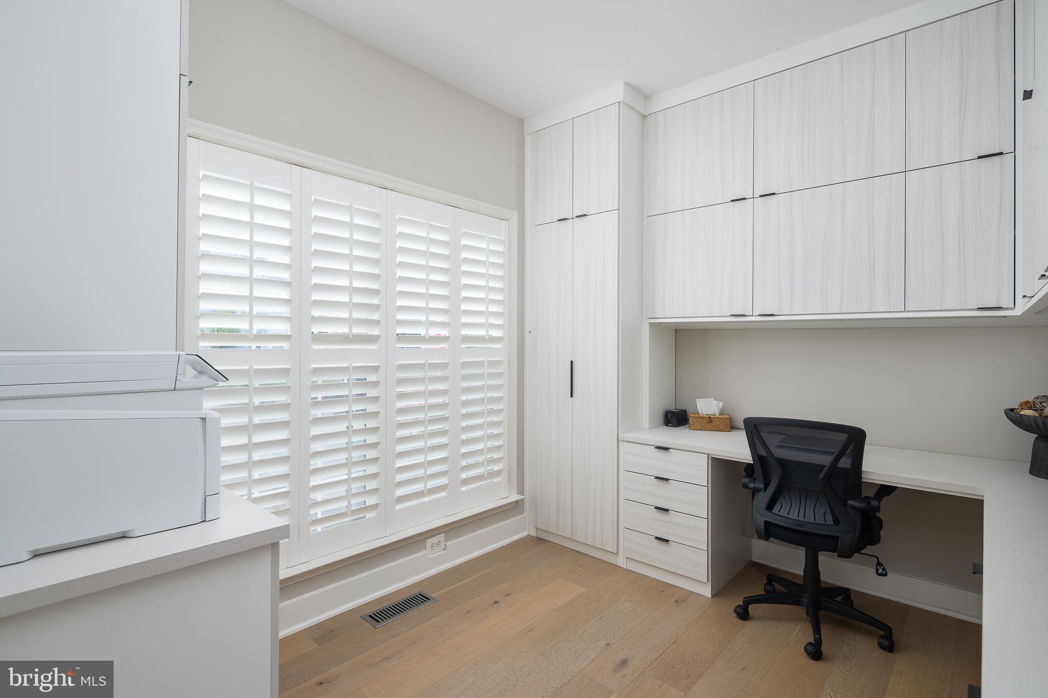7658 BEXHILL COURT