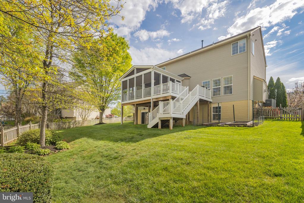 7658 BEXHILL COURT
