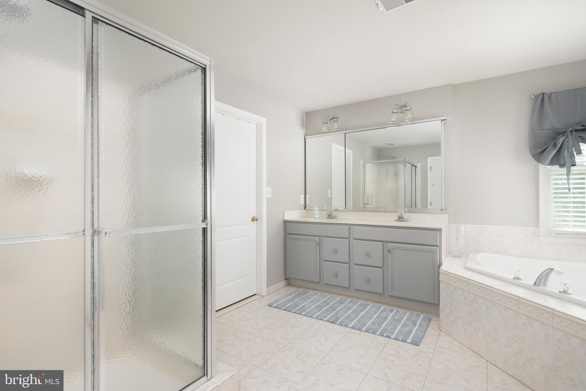 5774 SOLHEIM CUP DRIVE