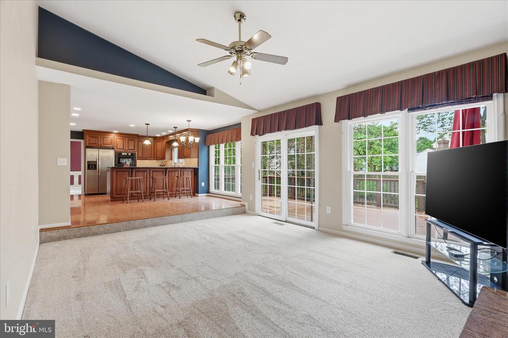 8065 CRIMSON LEAF COURT