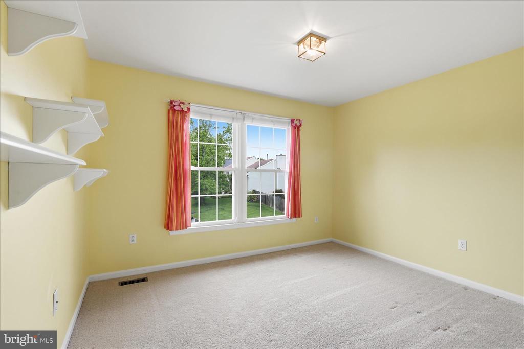 8065 CRIMSON LEAF COURT