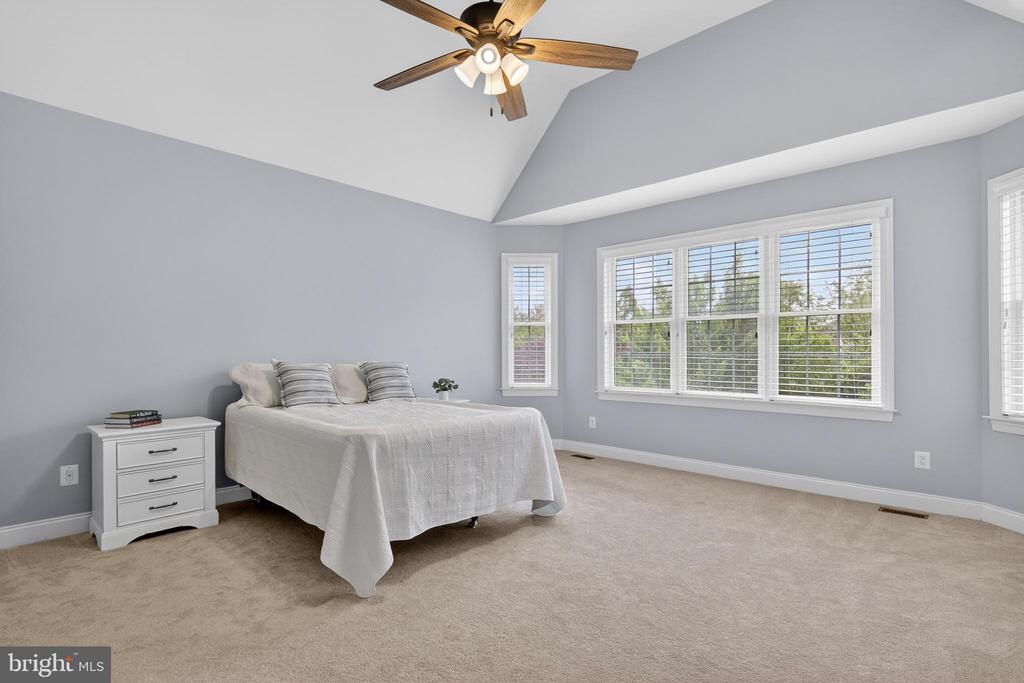 15709 TANNING HOUSE PLACE