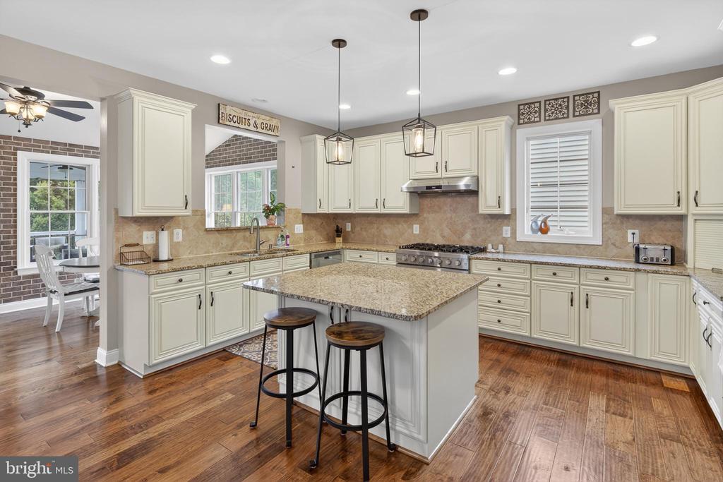 15709 TANNING HOUSE PLACE