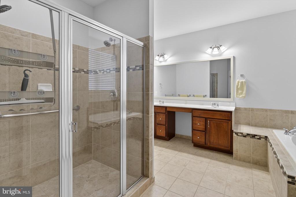 15709 TANNING HOUSE PLACE