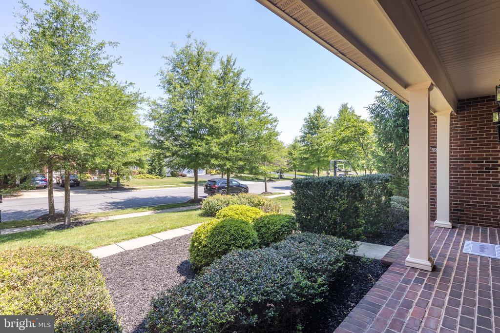 15709 TANNING HOUSE PLACE