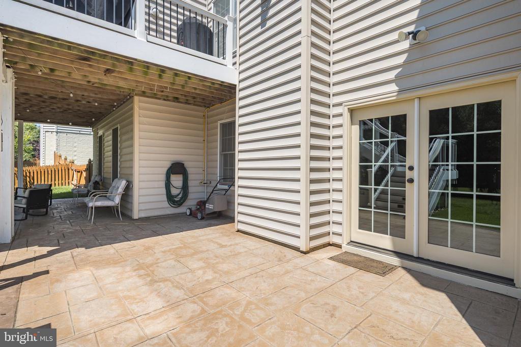 15709 TANNING HOUSE PLACE