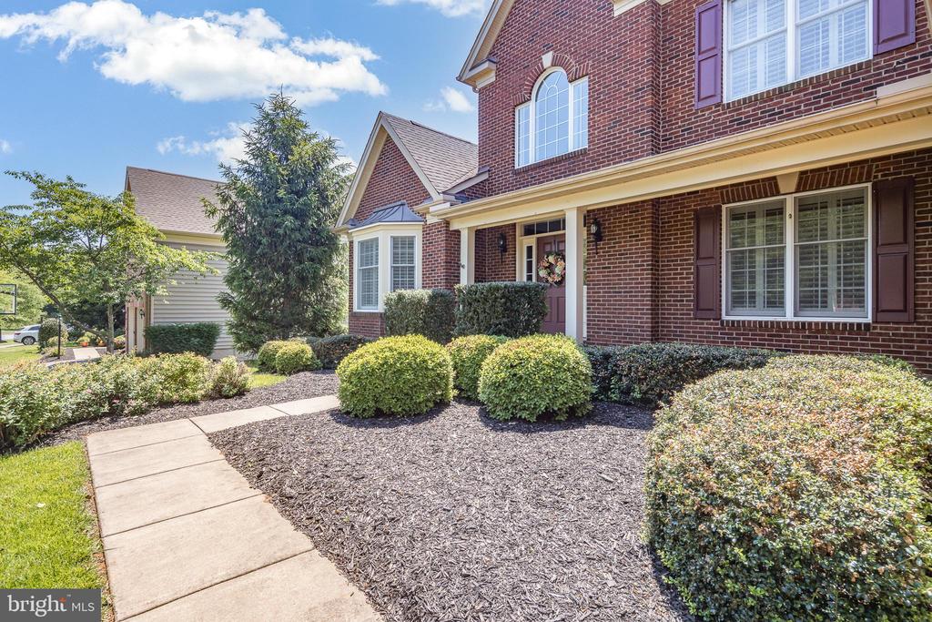 15709 TANNING HOUSE PLACE