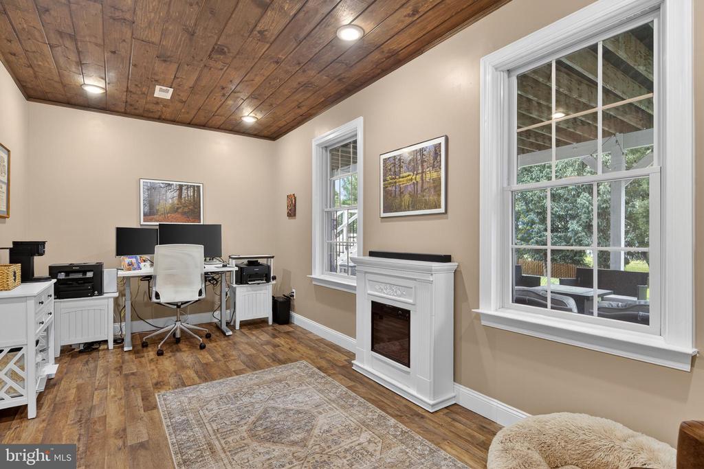 15709 TANNING HOUSE PLACE