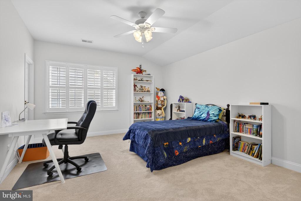 15709 TANNING HOUSE PLACE