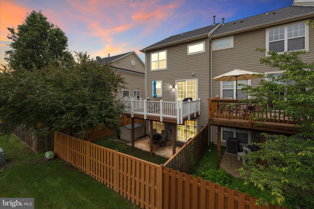 9155 RIBBON FALLS LOOP
