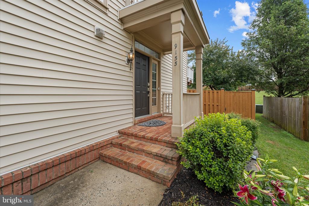 9155 RIBBON FALLS LOOP