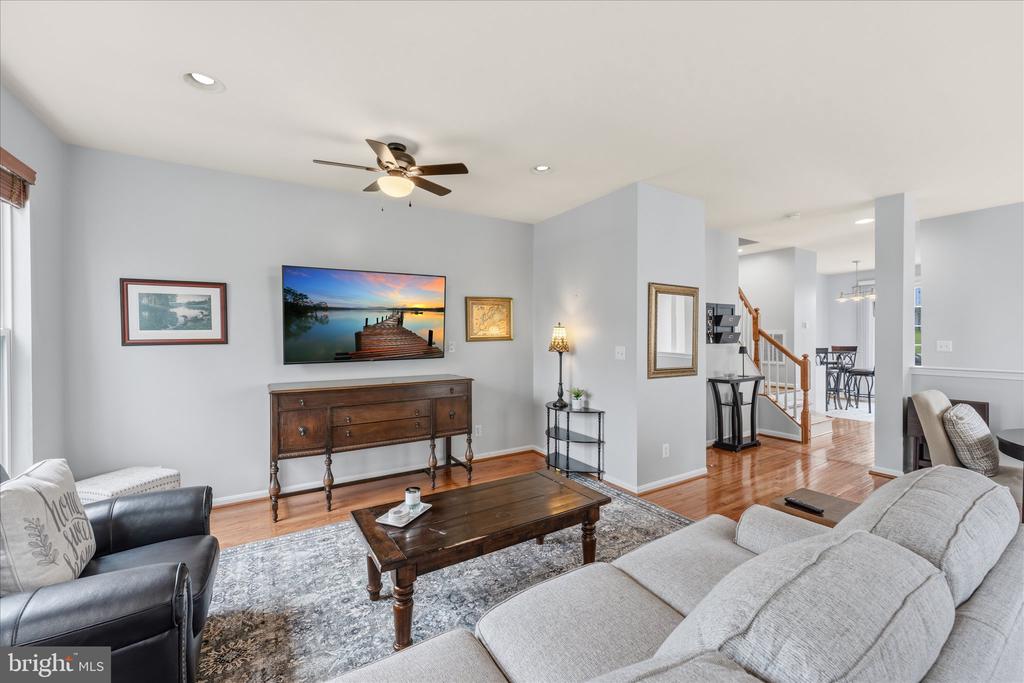 9155 RIBBON FALLS LOOP
