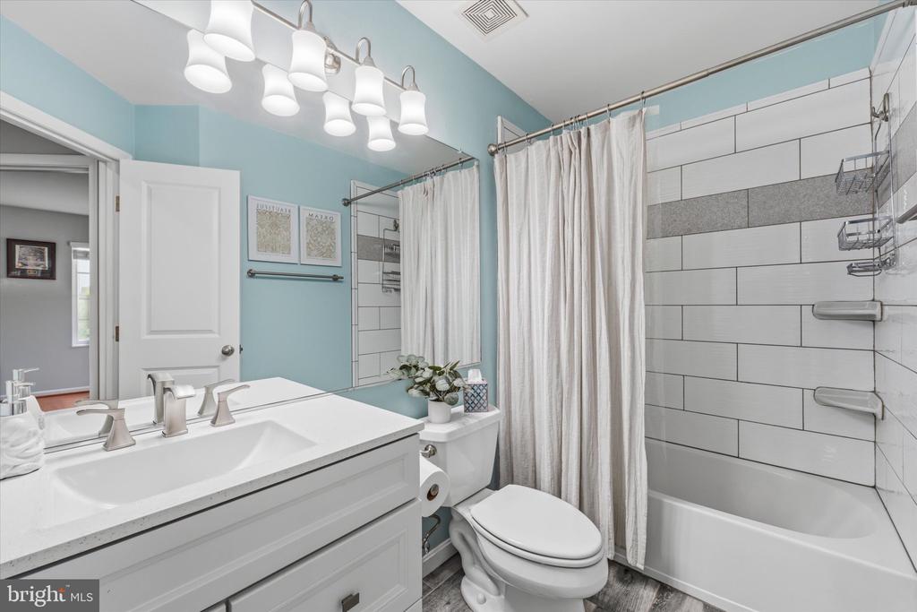 9155 RIBBON FALLS LOOP
