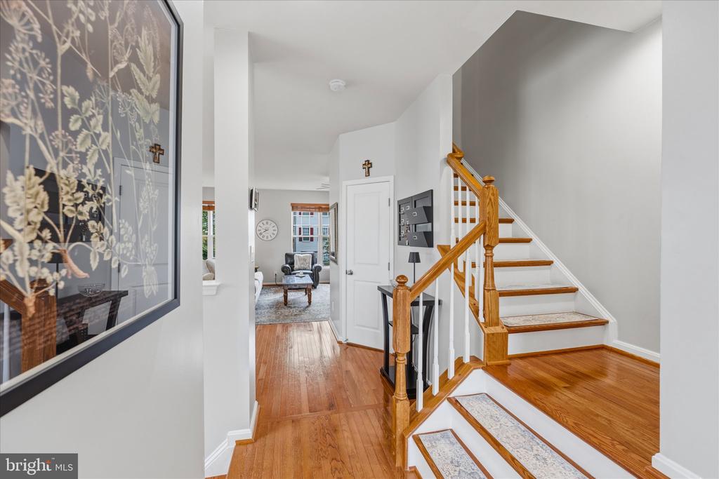 9155 RIBBON FALLS LOOP