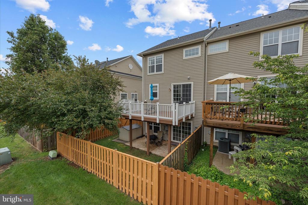9155 RIBBON FALLS LOOP