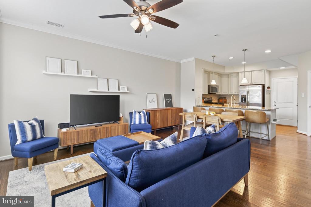 7574 BRUNSON CIRCLE
