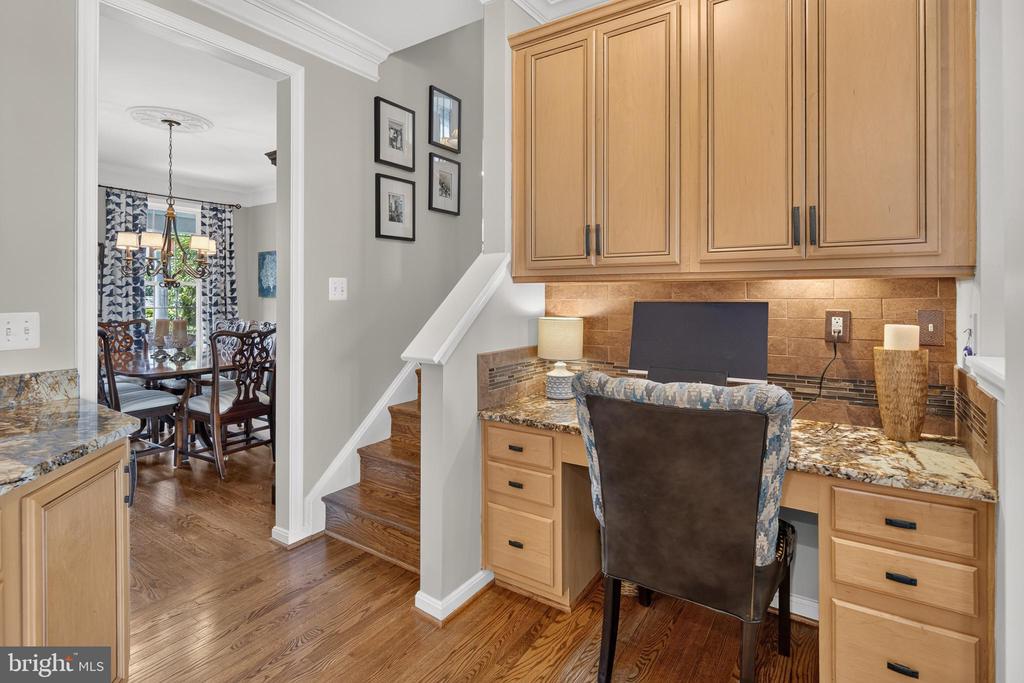 5779 COACHVIEW COURT