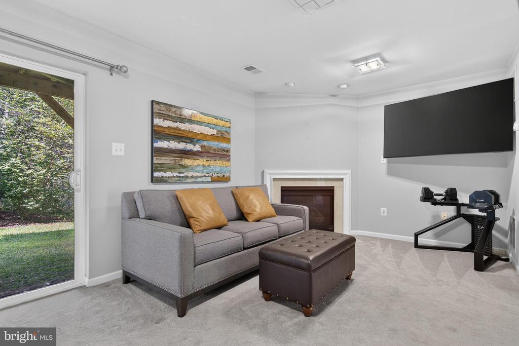 14248 HUNTERS RUN WAY