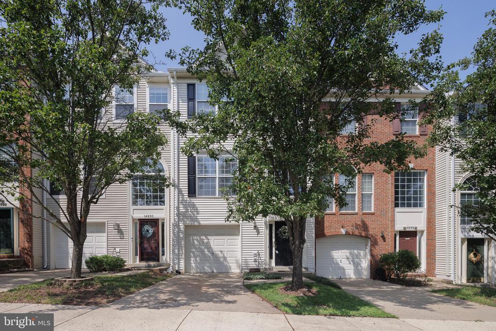 14248 HUNTERS RUN WAY