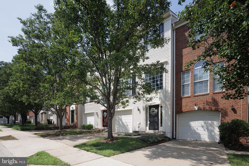 14248 HUNTERS RUN WAY