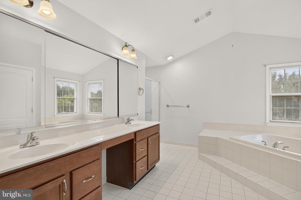 15039 GAINES MILL CIRCLE