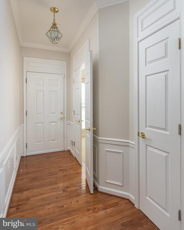 18 CHANTILLY PLACE