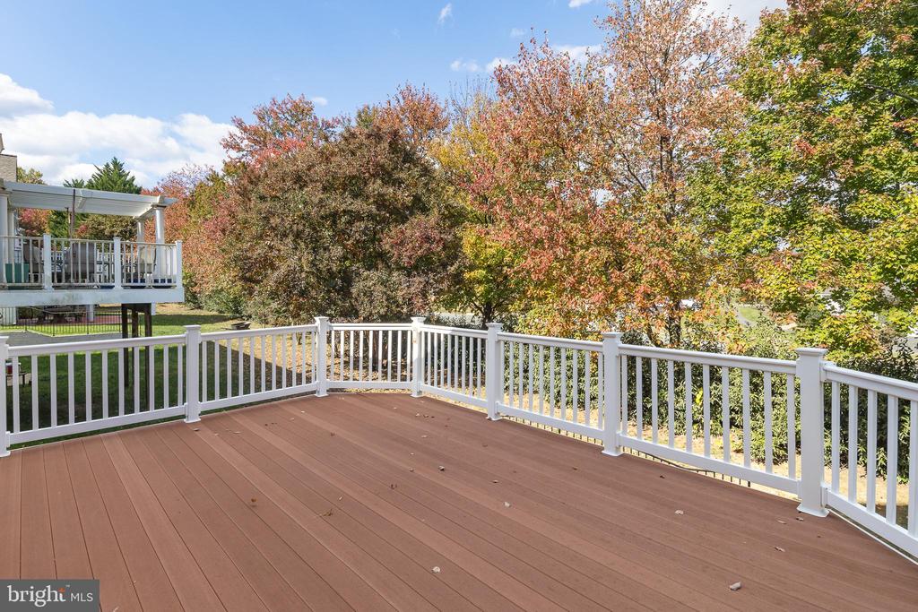 18 CHANTILLY PLACE