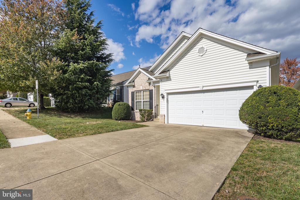 18 CHANTILLY PLACE