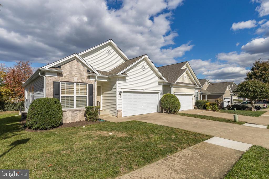 18 CHANTILLY PLACE