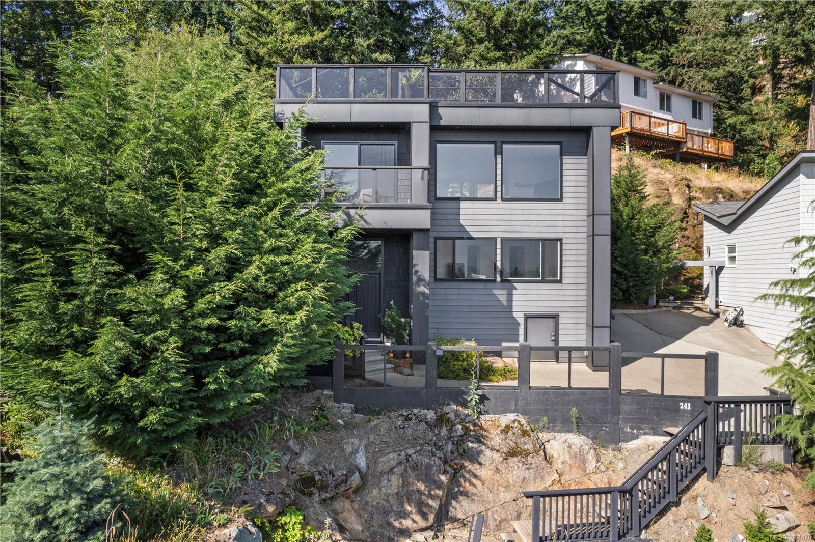 241 Woodhaven Dr