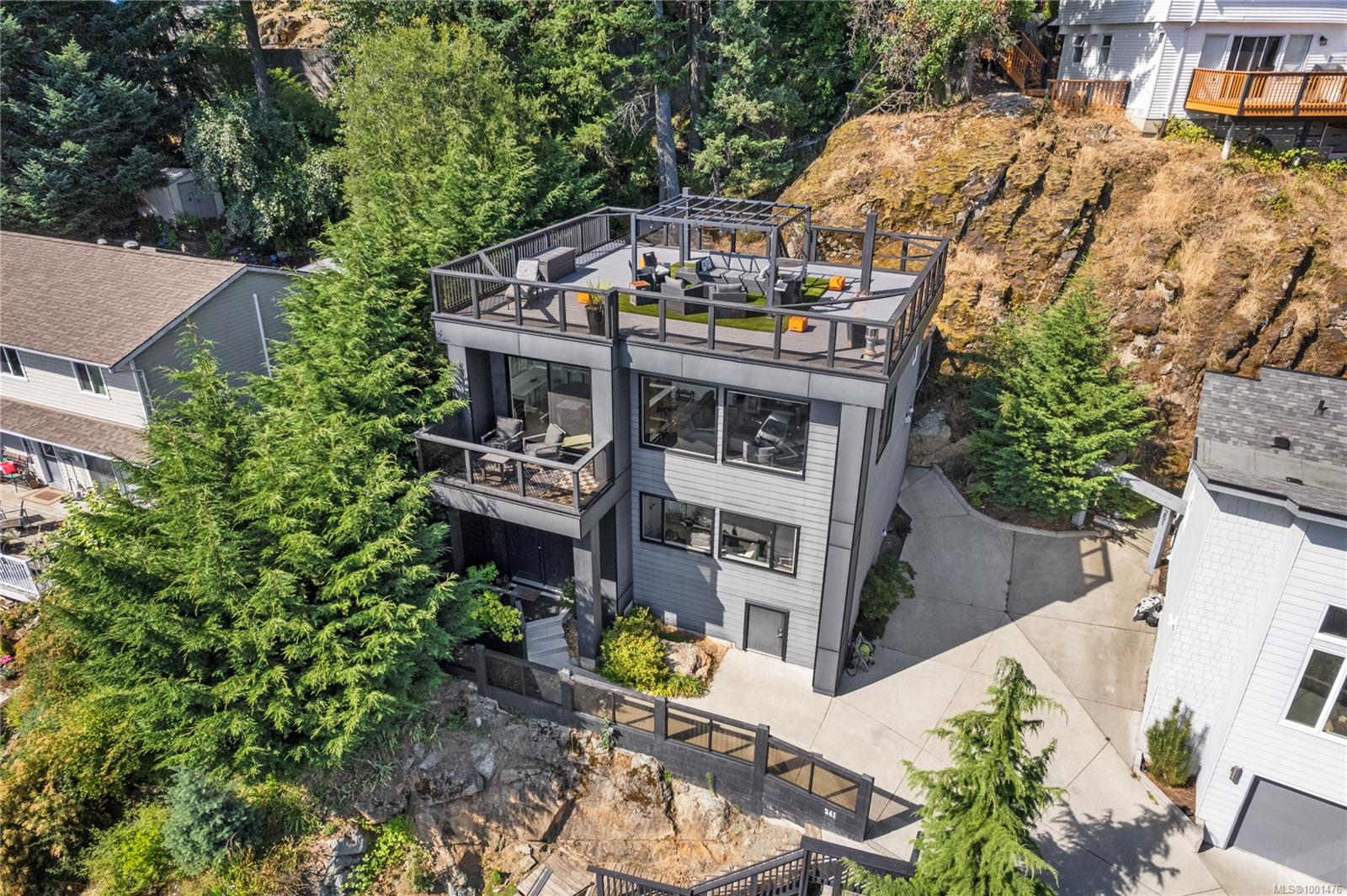 241 Woodhaven Dr