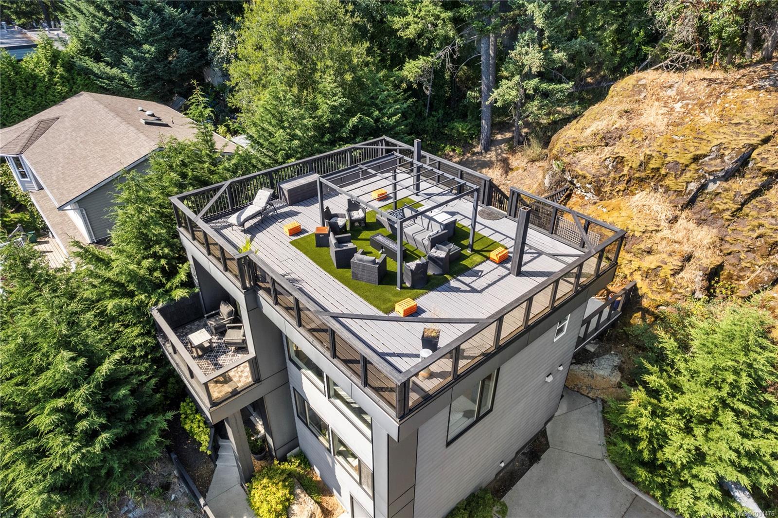 241 Woodhaven Dr