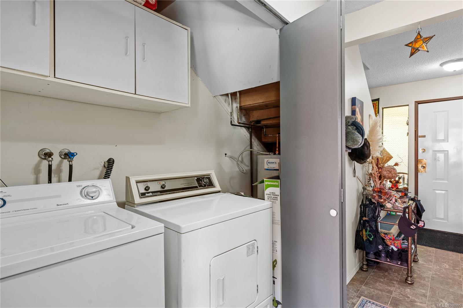 1060 St. George Cres # B