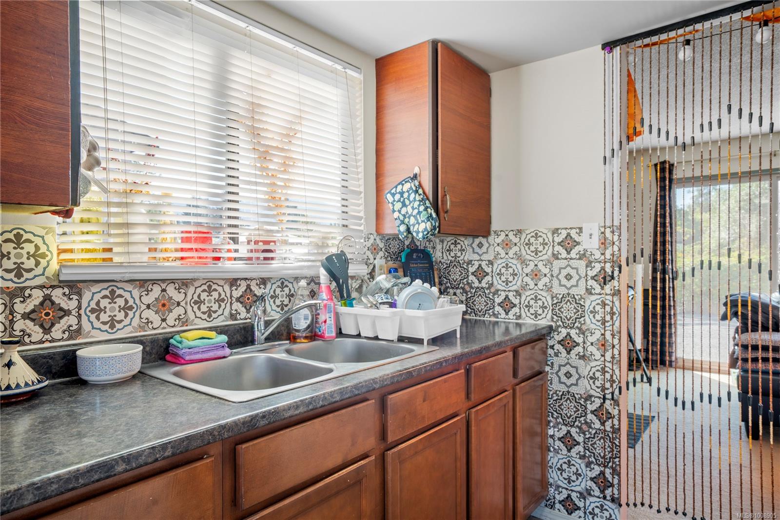1060 St. George Cres # B