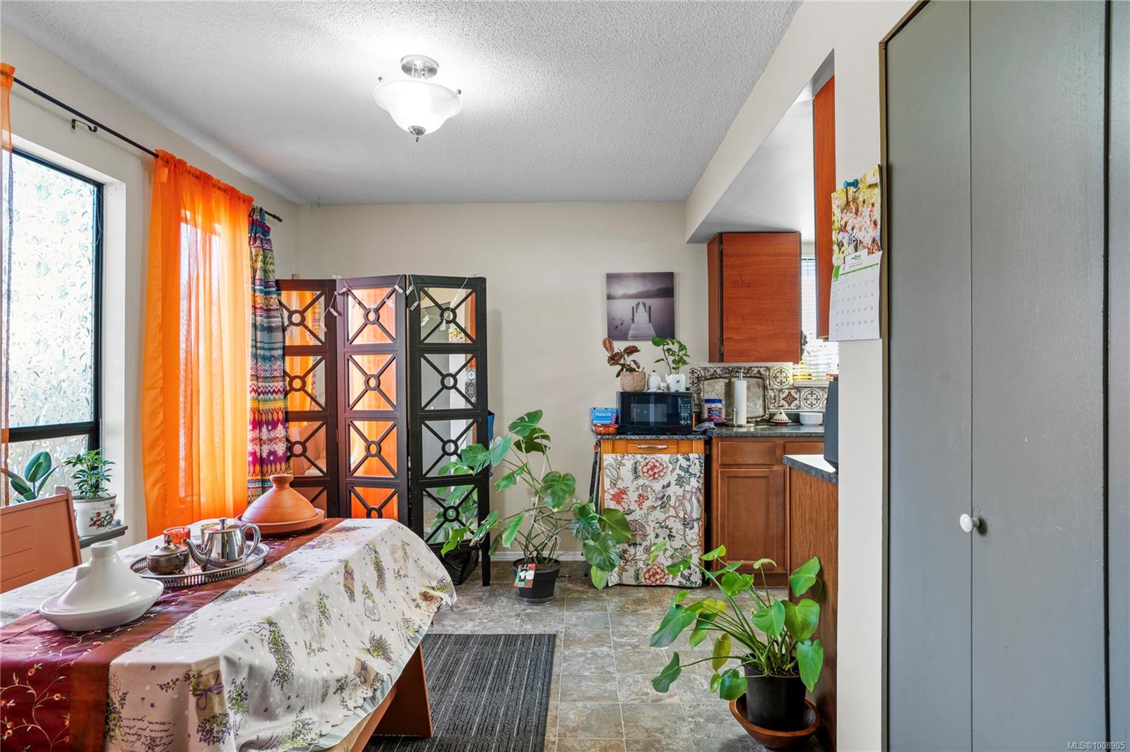 1060 St. George Cres # B