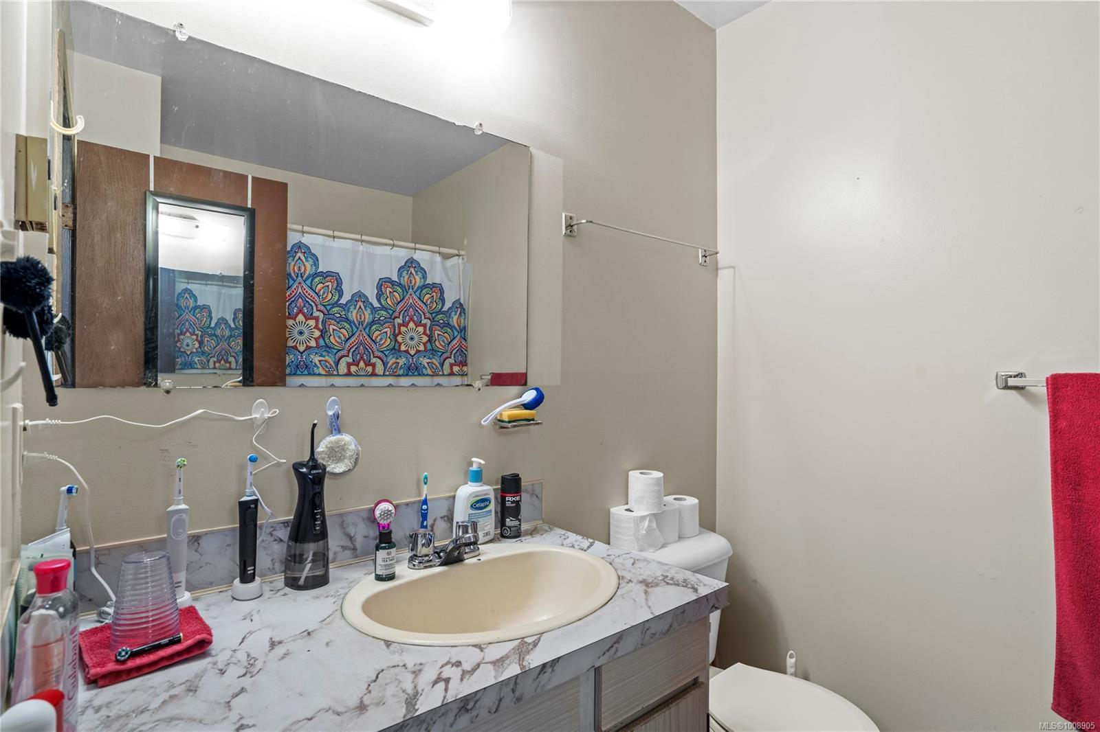 1060 St. George Cres # B
