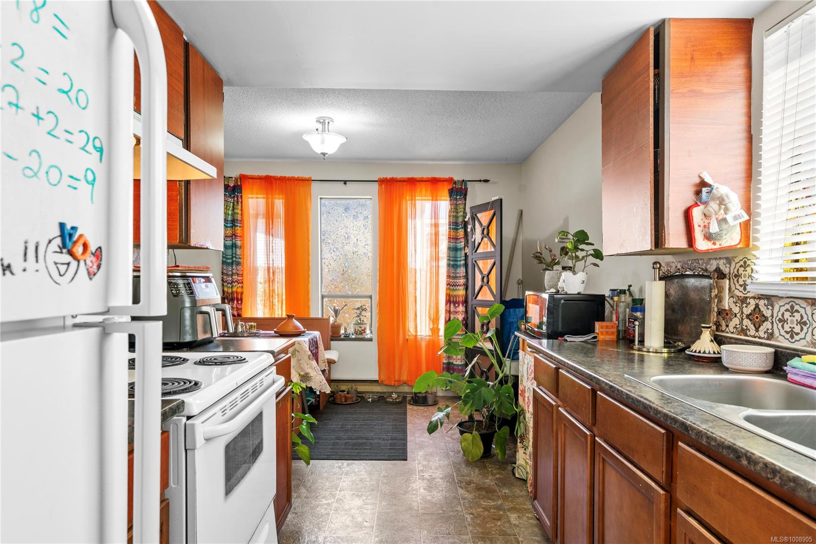 1060 St. George Cres # B
