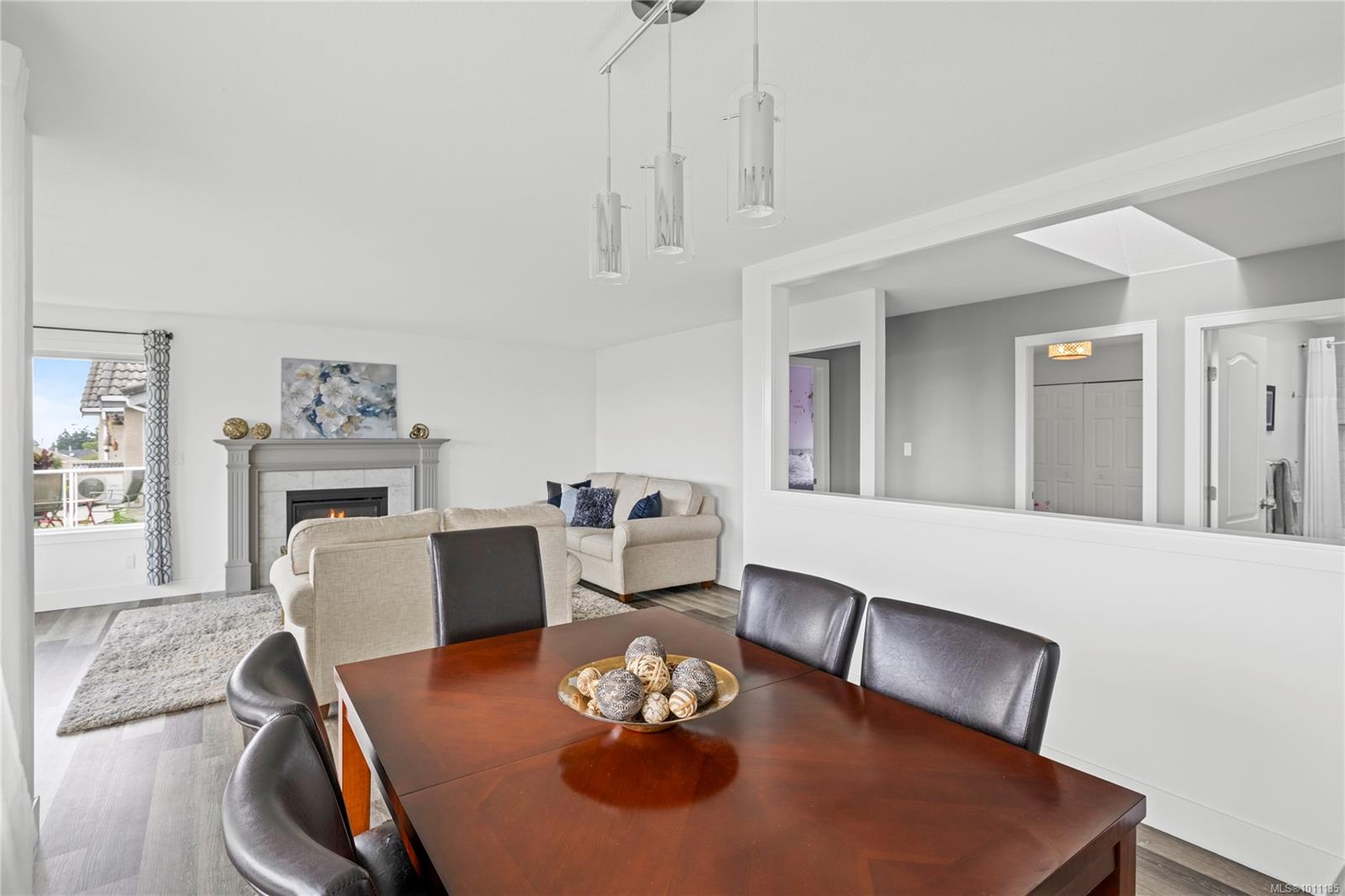 6239 Scollos Pl