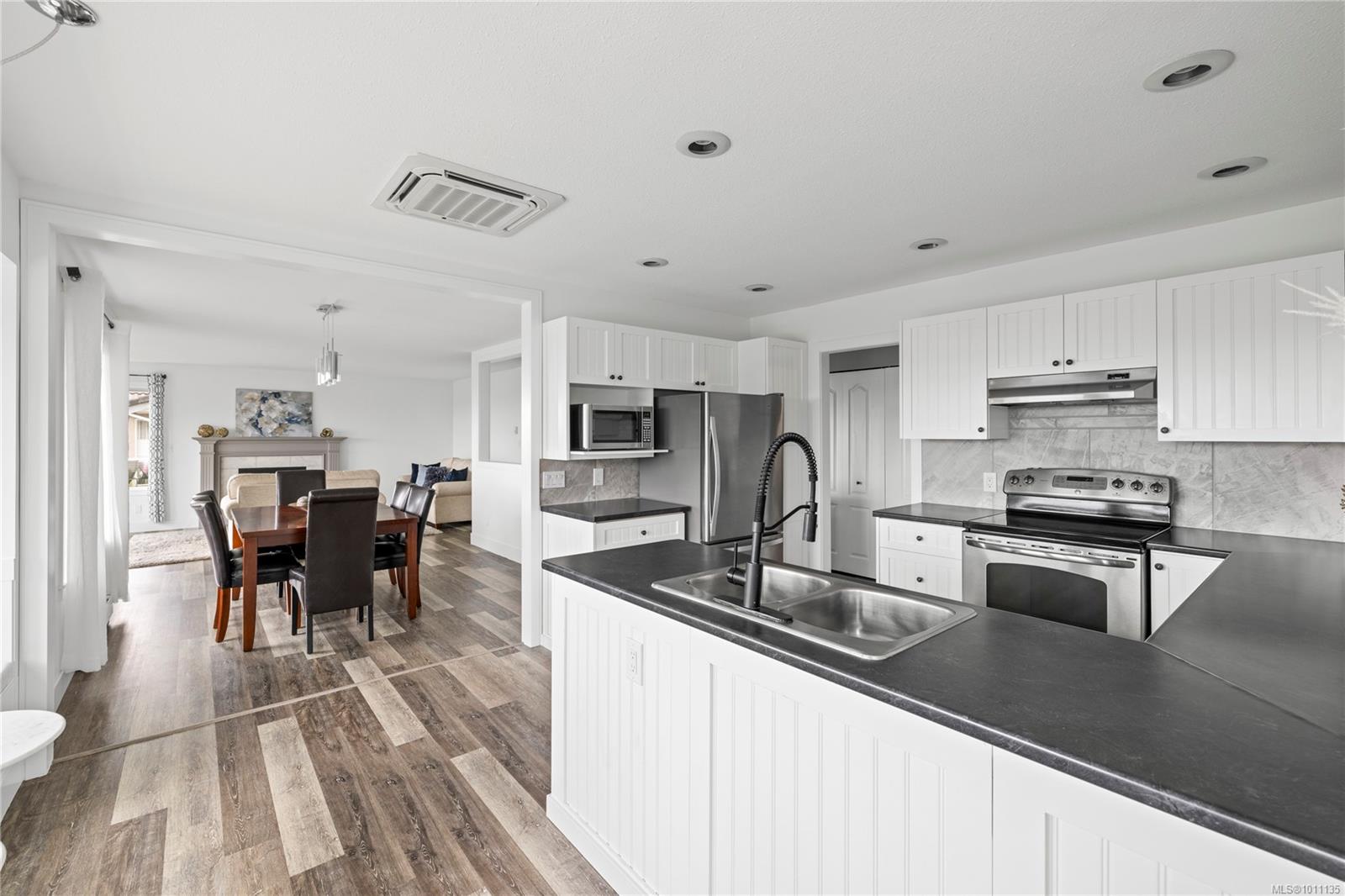 6239 Scollos Pl