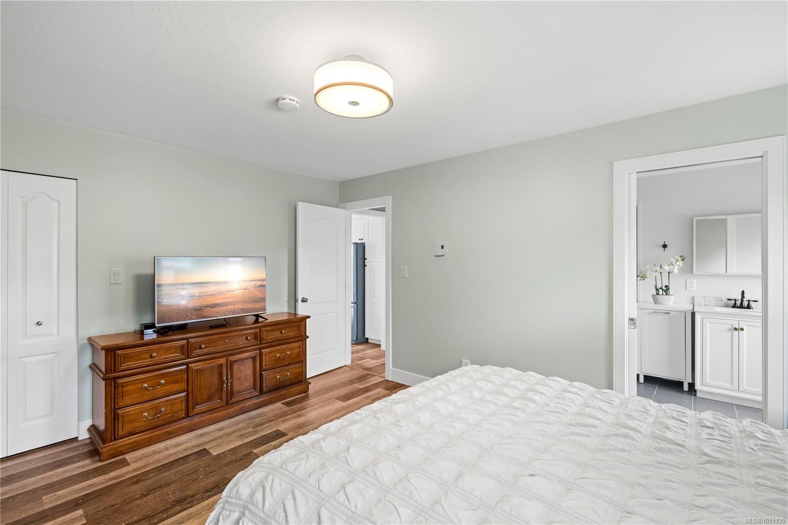 6239 Scollos Pl