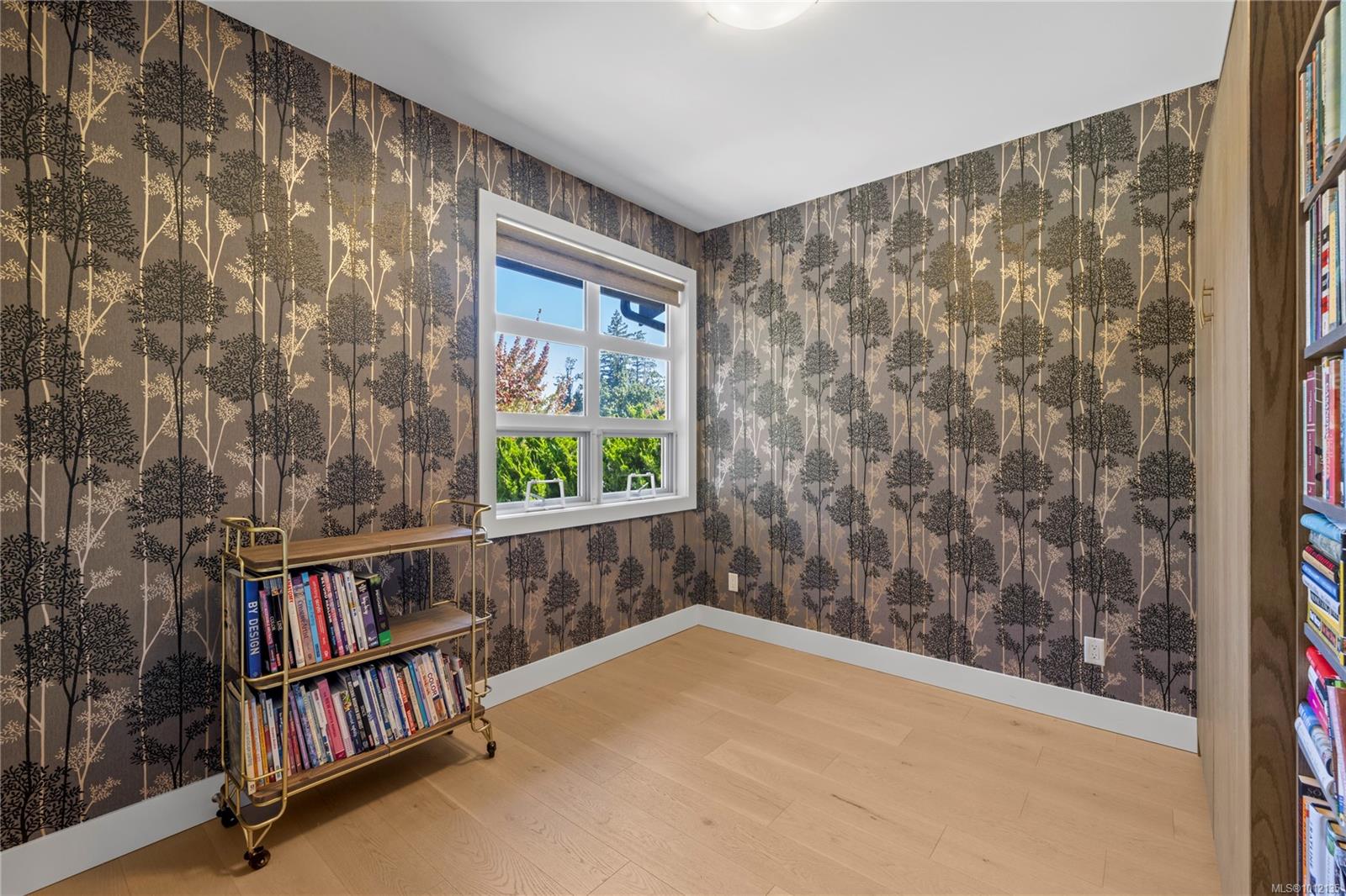 228 Crestline Terr